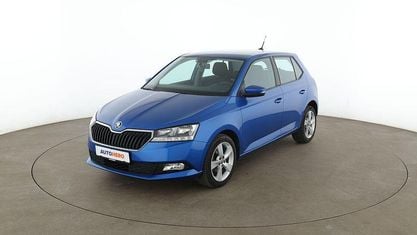 Używany Skoda Fabia Cool Plus 75 KM (55 kW) 2018 Niebieski Sedan/Limuzyna