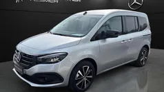 Silber Gebraucht 2023 Mercedes EQT200 Progressive Van / Kleinbus | 28.490 € (Fairer Preis)