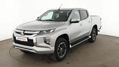 Gebraucht Mitsubishi L Plus 150 PS (110 kW) 2020 Grau SUV