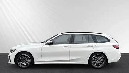 Gebraucht BMW 330 M Sport 286 PS (210 kW) 2022 Weiss Kombi