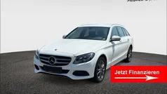 Weiß Gebraucht 2017 Mercedes C180 Kombi | 23.900 € (Fairer Preis)