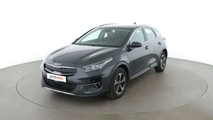 Gebraucht Kia XCeed Spirit 141 PS (103 kW) 2022 Grau SUV