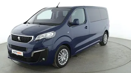 Blau Gebraucht 2017 Peugeot Expert Active Van | 23.740 €
