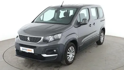 Grau Gebraucht 2020 Peugeot Rifter Active Van / Kleinbus | 18.250 € (Fairer Preis)