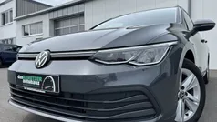 Gebraucht 2022 VW Golf VIII Life Kombi | 23.860 € (Fairer Preis)