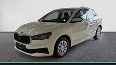 Candyweiß Gebraucht 2022 Skoda Fabia Ambition Limousine | 16.950 € (Fairer Preis)