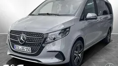 Gebraucht 2025 Mercedes V300 Avantgarde Van / Kleinbus | 93.891 € (Fairer Preis)