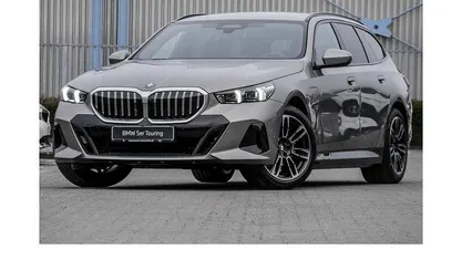 Gebraucht 2025 BMW 530e M Sport Kombi | 63.790 € (Guter Preis)