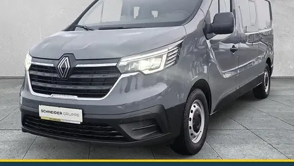 Neu Renault Trafic Komfort 130 PS (95 kW) 2026 Grau Van / Kleinbus