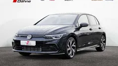 Schwarz Gebraucht 2023 VW Golf VIII R-line Kleinwagen | 38.980 € (Teuer)