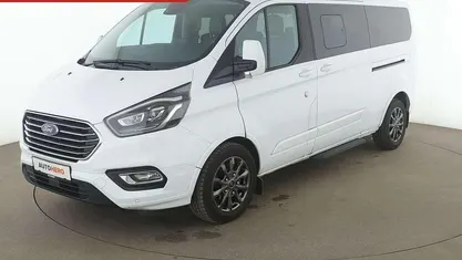 Gebraucht Ford Tourneo Titanium 185 PS (136 kW) 2020 Weiß Van / Kleinbus