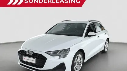 Gebraucht Audi A3 Ambiente 150 PS (110 kW) 2025 Gletscherweiß metallic Limousine