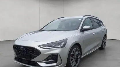 Neu Ford Focus ST-Line X 155 PS (114 kW) 2025 Silber Kombi