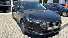 Obsidianschwarz metallic Gebraucht 2023 Ford Focus Titanium Limousine | 19.990 € (Superpreis)