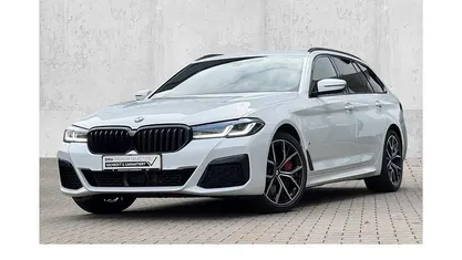 Gebraucht BMW 540 M Sport 340 PS (250 kW) 2022 Weiß Kombi