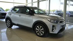 Silber Gebraucht 2023 Kia Stonic SUV | 16.910 € (Fairer Preis)