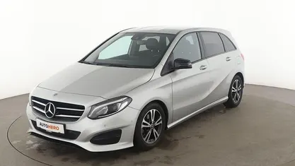 Grau Gebraucht 2018 Mercedes B200 Urban Van / Kleinbus | 19.580 € (Fairer Preis)