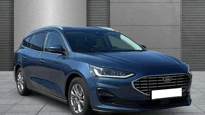 Chrome blue Gebraucht 2024 Ford Focus Titanium X Kombi | 22.090 € (Superpreis)