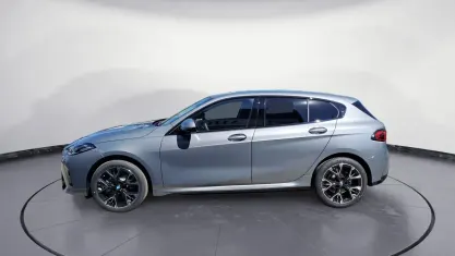Neu BMW 120 M Sport 170 PS (125 kW) 2026 Grau Kleinwagen