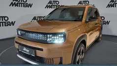 Braun Neu 2025 Fiat Grande Panda La Prima SUV | 24.990 € (Fairer Preis)