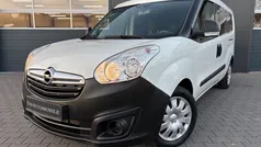 Weiß Gebraucht 2018 Opel Combo Selection Van / Kleinbus | 6.999 €