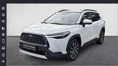 Weiß Gebraucht 2023 Toyota Corolla Cross Lounge SUV | 32.900 € (Fairer Preis)
