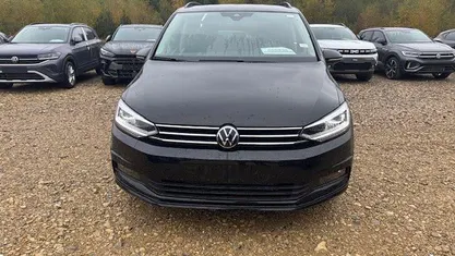 Gebraucht 2025 VW Touran Van / Kleinbus | 39.390 € (Fairer Preis)