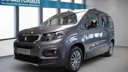 Gebraucht Peugeot Rifter Allure 110 PS (80 kW) 2022 Grau Van / Kleinbus