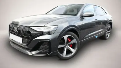 Neu Audi Q8 Design 286 PS (210 kW) 2026 Grau SUV