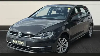 Gebraucht VW Golf VII Comfortline 116 PS (85 kW) 2018 Grau Limousine