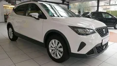 "candy" weiss Gebraucht 2024 Seat Arona Style SUV | 23.699 € (Fairer Preis)
