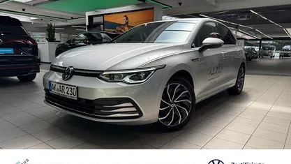 Usata VW Golf VIII Business 150 CV (110 kW) 2022 Argento Berlina