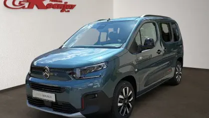 Neu Citroën Berlingo 131 PS (96 kW) 2026 Kiamablau metallic Van / Kleinbus