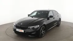 Schwarz Gebraucht 2021 BMW 320 M Sport Limousine | 31.650 € (Fairer Preis)