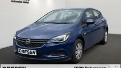 Gebraucht 2018 Opel Astra Selection Limousine | 13.490 € (Fairer Preis)