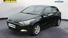 Schwarz Gebraucht 2017 Hyundai i20 Classic Kleinwagen | 7.680 € (Fairer Preis)