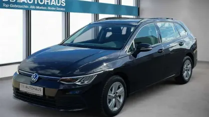 Gebraucht VW Golf VIII Life 110 PS (80 kW) 2022 Schwarz Kombi