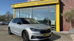 Brilliant silver metallic Gebraucht 2024 Skoda Fabia Selection Limousine | 17.990 € (Fairer Preis)