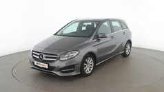 Grau Gebraucht 2014 Mercedes B180 Style Van / Kleinbus | 16.170 € (Fairer Preis)