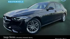 Unilack schwarz Gebraucht 2023 Mercedes C200 Kombi | 26.990 € (Fairer Preis)