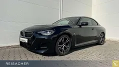 Saphirschwarz metallic Gebraucht 2024 BMW 220 Comfort Edition Coupé | 39.949 € (Fairer Preis)