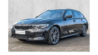 Gebraucht BMW 320 Sport Line 190 PS (139 kW) 2022 Schwarz Kombi