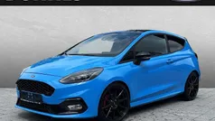 Weiß Gebraucht 2014 Ford Fiesta Cool & Connect Kleinwagen | 21.320 €