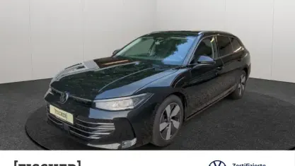 Gebraucht VW Passat Elegance 150 PS (110 kW) 2025 Grenadillschwarz metallic Kombi
