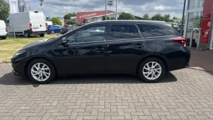 Gebraucht Toyota Auris Touring Sports Edition-S 116 PS (85 kW) 2017 Schwarz Kombi
