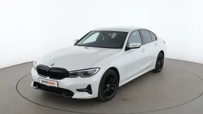 Gebraucht BMW 318 Sport Line 156 PS (114 kW) 2022 Weiß Limousine