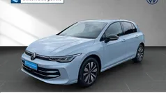 Blau Gebraucht 2025 VW Golf VIII Goal Limousine | 34.530 € (Superpreis)