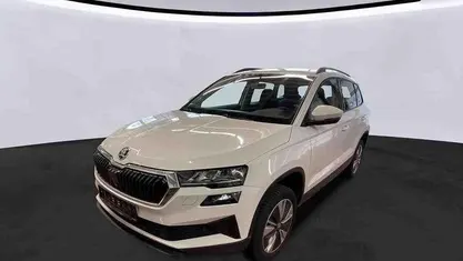 Gebraucht Skoda Karoq Selection 150 PS (110 kW) 2024 Weiß SUV