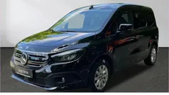 Schwarz Gebraucht 2023 Mercedes EQT200 Van / Kleinbus | 24.950 € (Superpreis)