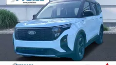 Weiß Gebraucht 2024 Ford Tourneo Courier Active Van / Kleinbus | 28.960 € (Fairer Preis)